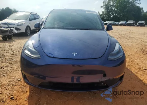 2023 Tesla Model Y z USA, uszkodzony, nr VIN 7SAYGAEE7PF968247